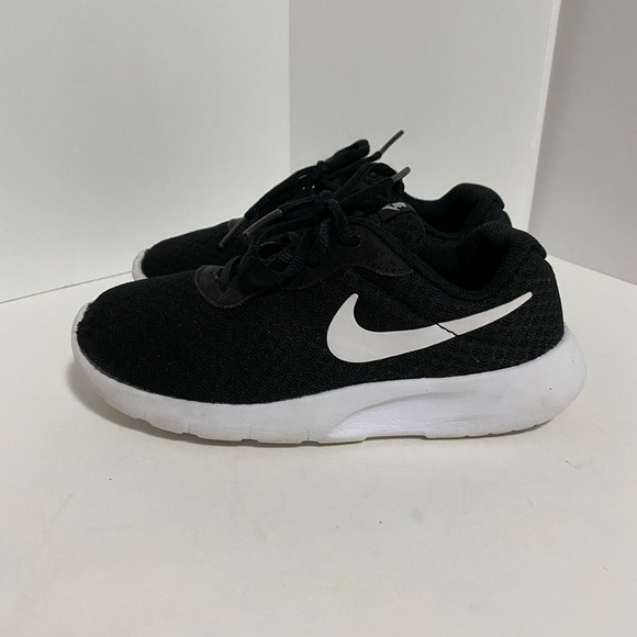 Nike Tanjun Black Lace Up Size 13.5C Good Condition - Picture 3 of 8